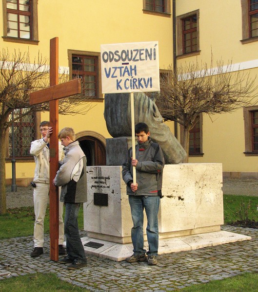 50  Kov cesta