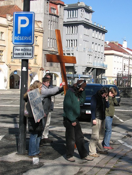 52  Kov cesta