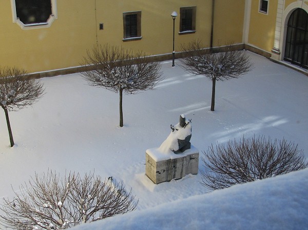 18  Nádvoří