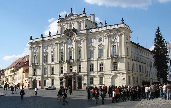 01  Arcibiskupsk palc