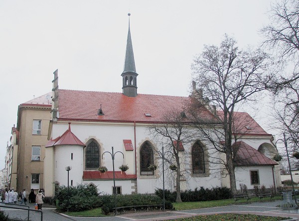 02  Kltern kostel