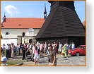 15  Ped kostelem