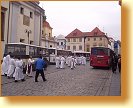 24 Přesun na hřbitov