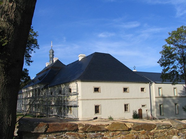 018  Klášter 