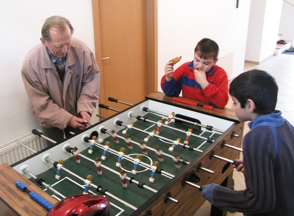 61  Kostelnk proti ministrantovi