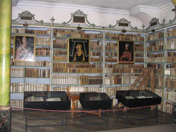 42  Kltern knihovna  