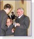 76  Dar od bohoslovců