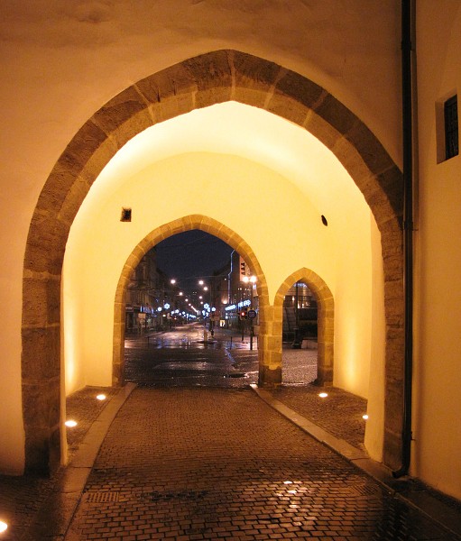 13  Průchod
