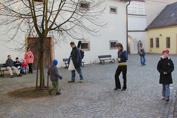 25  Odpotvn asu