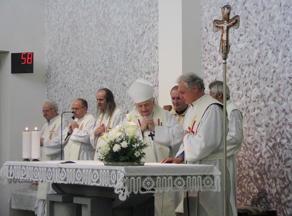 15  Závěr bohoslužby  