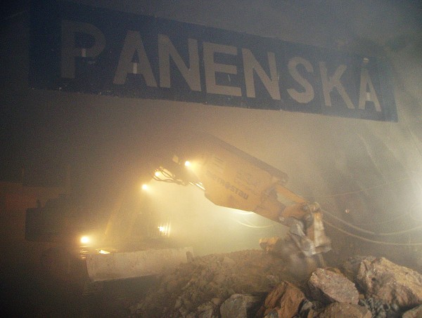 16  Symbolické proražení tunelů