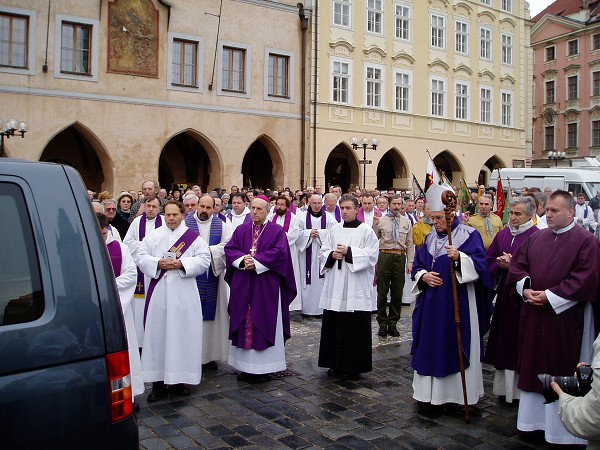 17  Odpočinutí večné dej mu Pane...